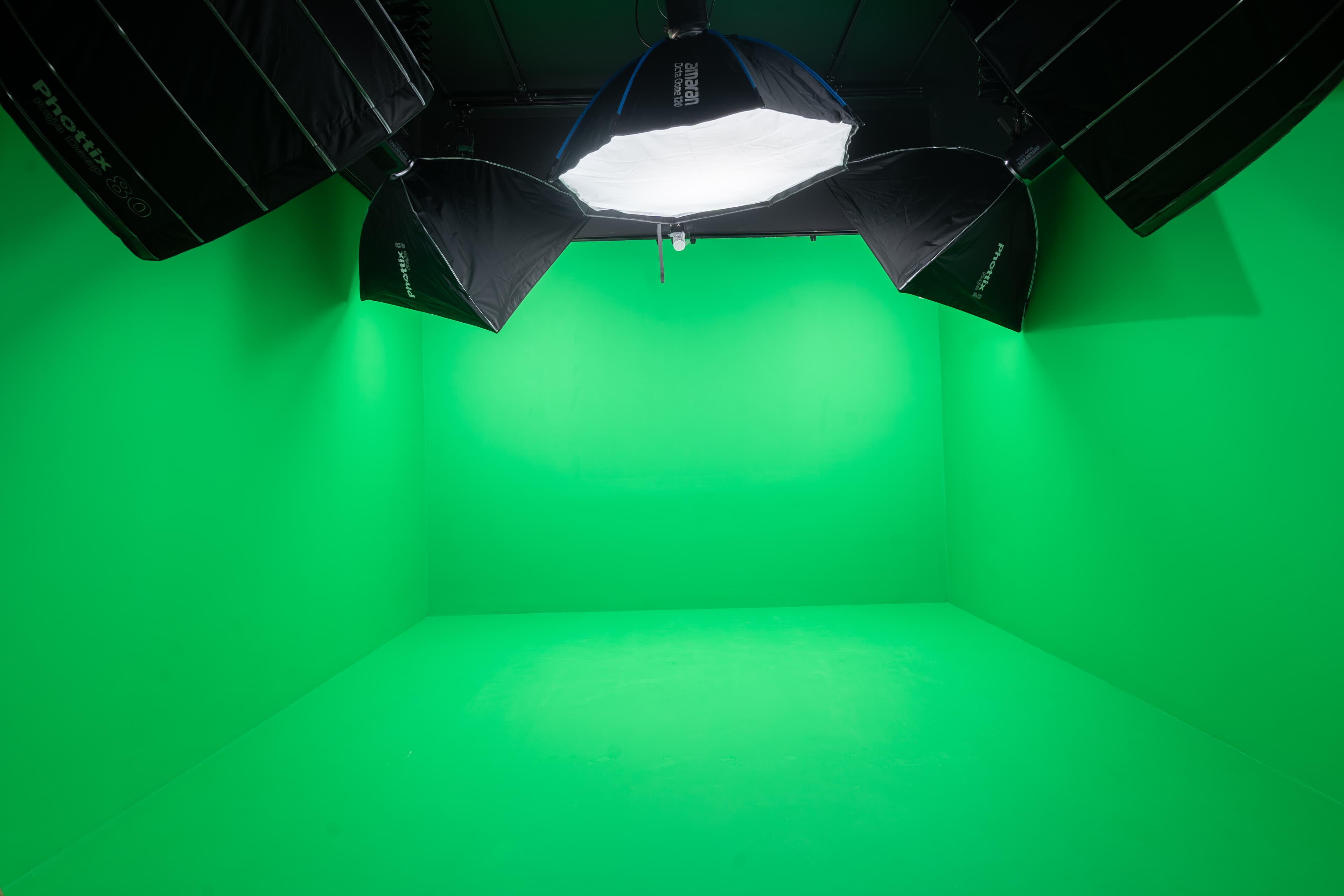 Vision Frame green screen studio Dubai